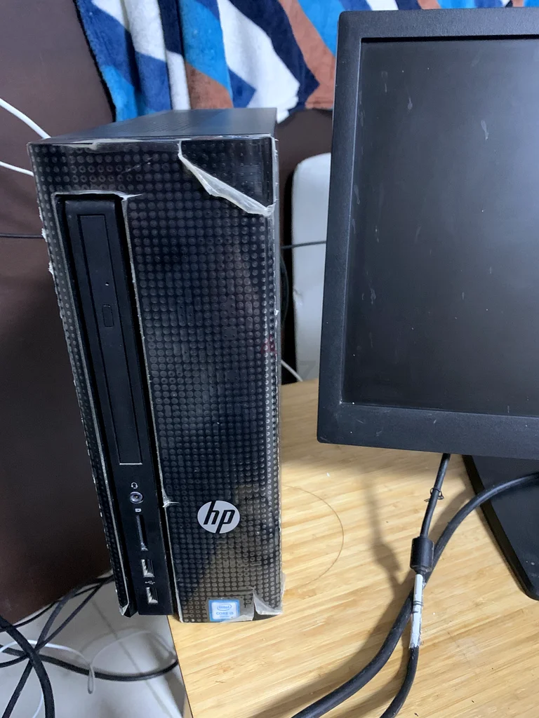 جهاز كمبيوتر HP بمعالج I5 ونظام تشغيل ويندوز 1063167118898177112