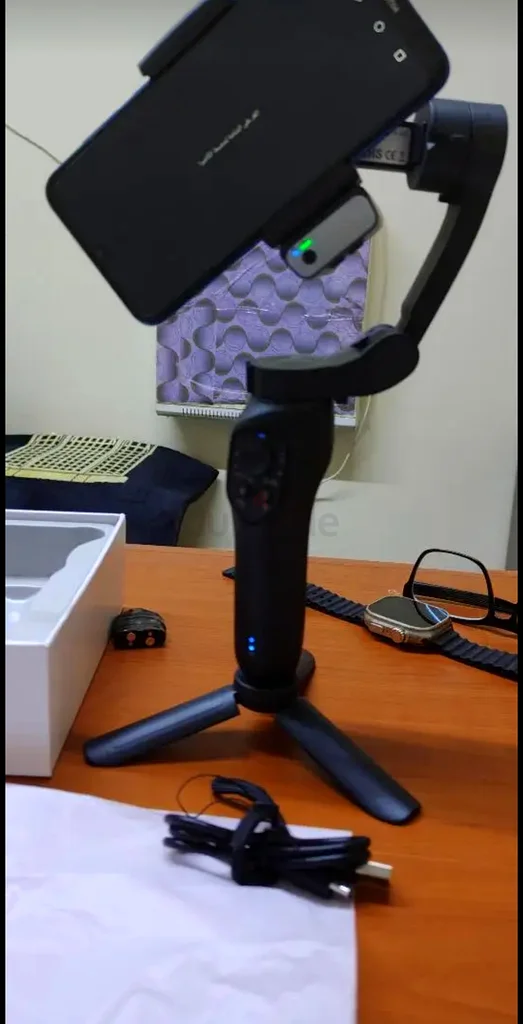 Gimbal stabilizer device for photography63177965348098111
