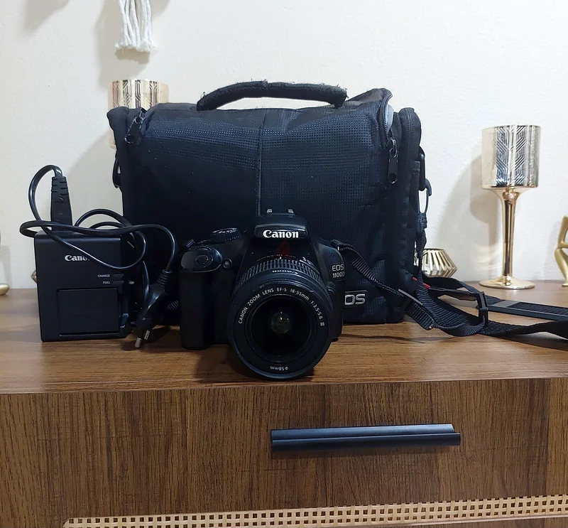 كاميرا كانون EOS 1100D رقمية أحادية العدسة مع عدسة واحدة 18-55f63233635764611111