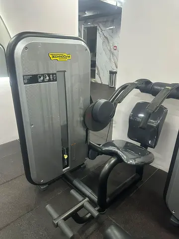 Technogym abs machine , AED 4,000