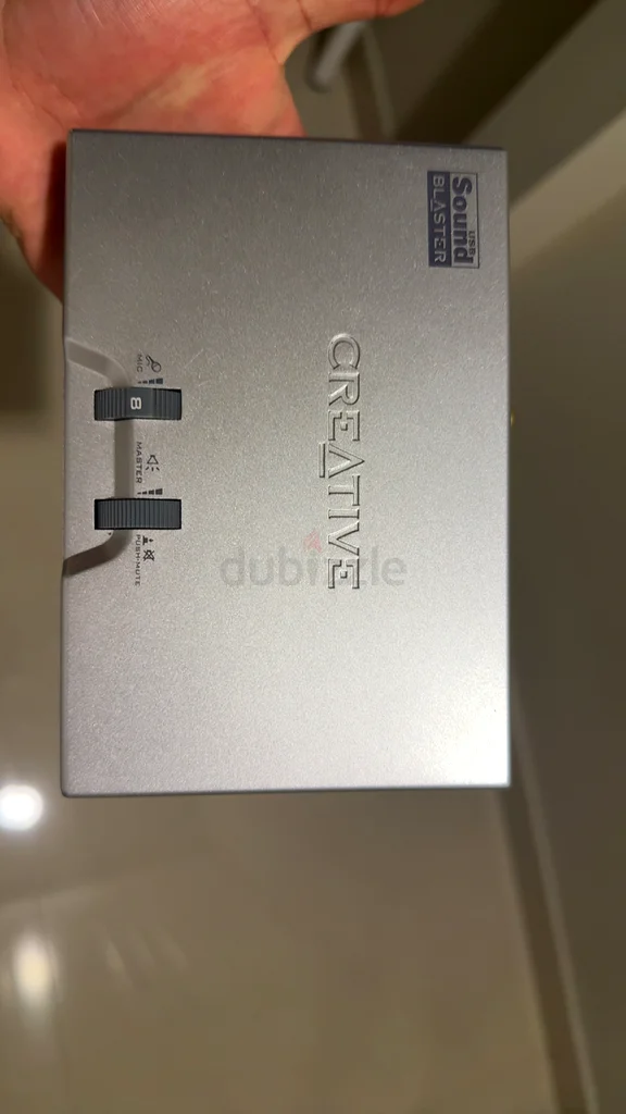 Silver card63256063550338112