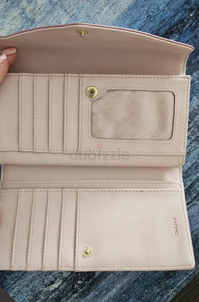 Pink DKNY Wallet for Sale!62931670755841113
