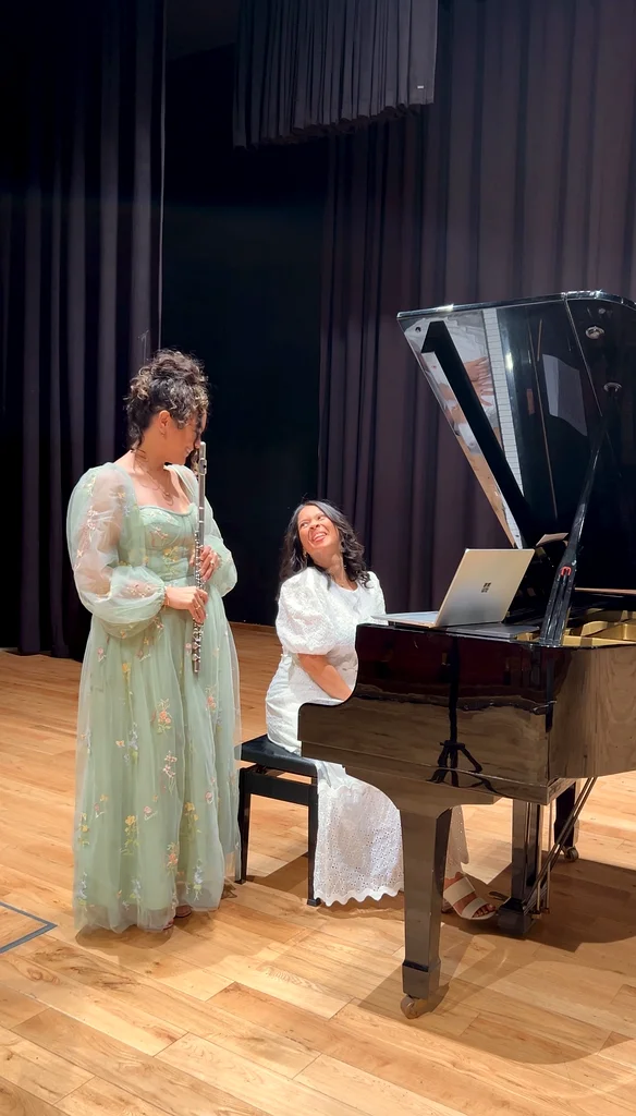 Musician (Singer, Pianist, Oboist)63443545015554111