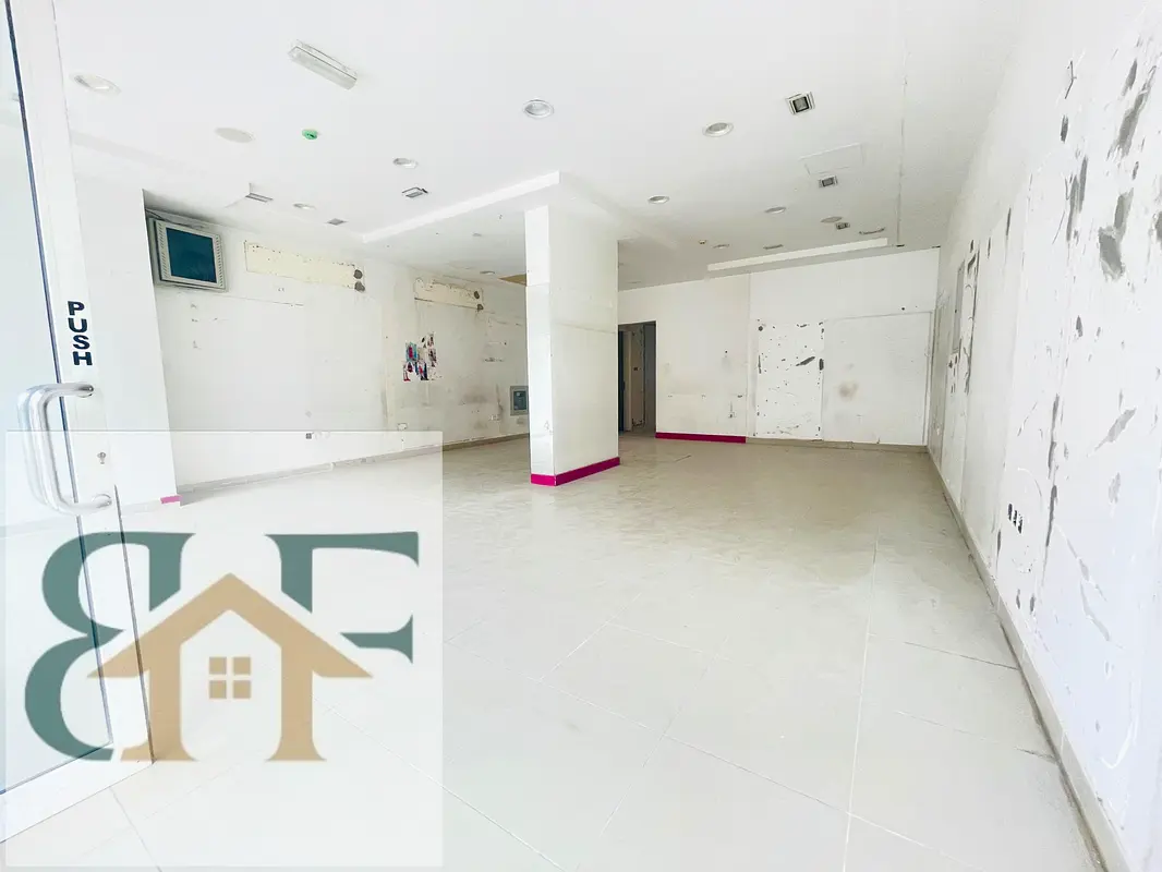 Shop Huge size shop availability on good location reasonable near
