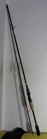 2.1m CARBON JIGGING ROD AND 5000 REEL