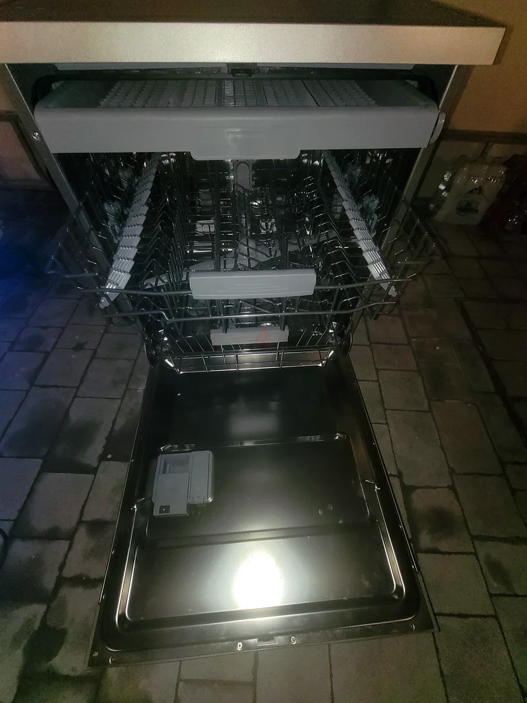 Bompani dishwasher model 202632529497472011110