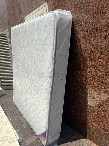 Top pillow spring mattress