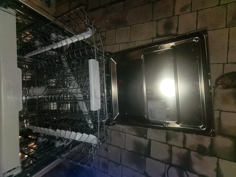 Bompani dishwasher model 20263252949747201112