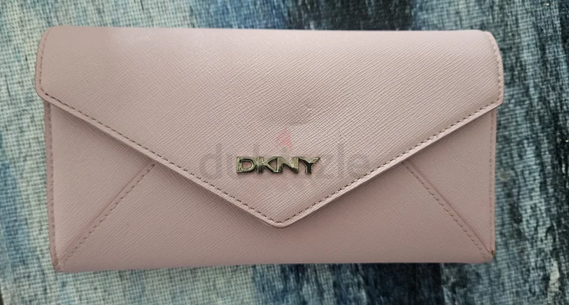 Pink DKNY Wallet for Sale!62931670755841117