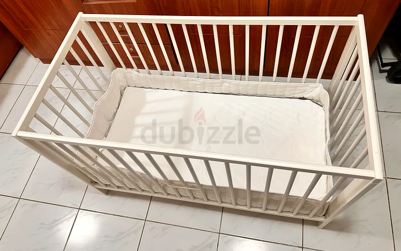 Baby cot with foam Mattress in perfect condition.63206878427010114