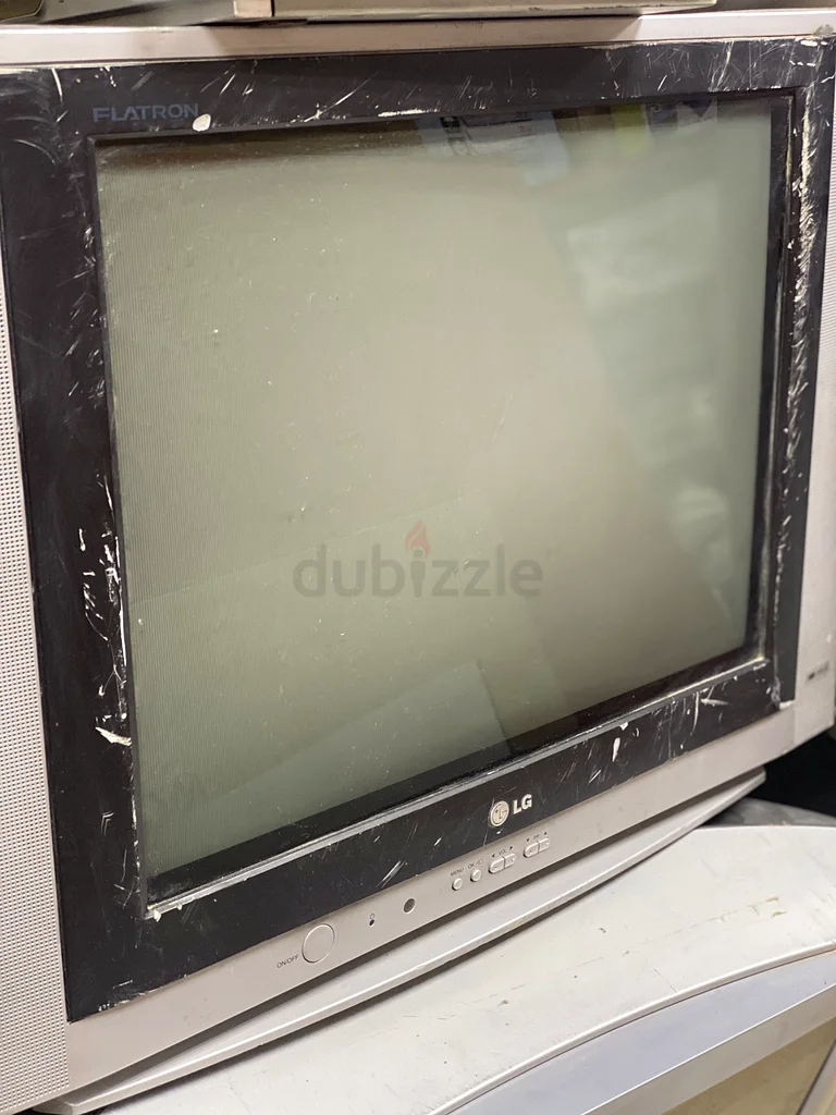 Classic CRT Television for Sale - Vintage Appeal!63194612349570111