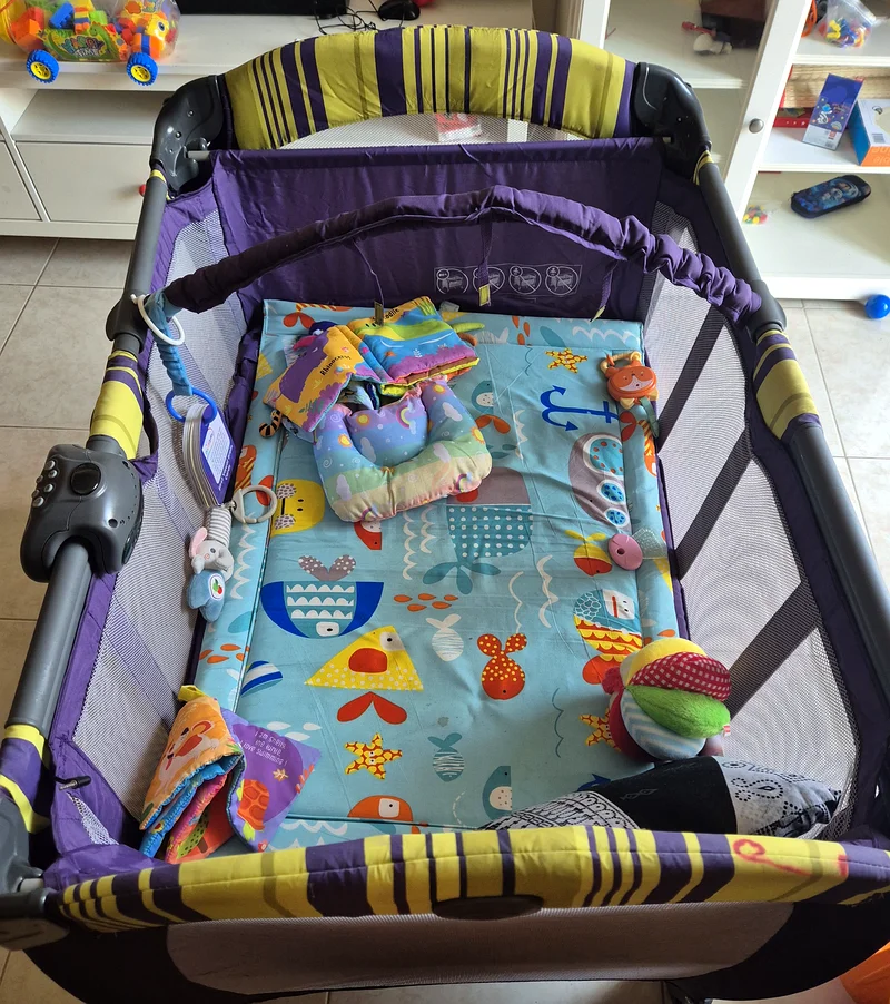 Graco Contour Electra Travel Playpen - Your Babys Safe Haven!63207398640898111