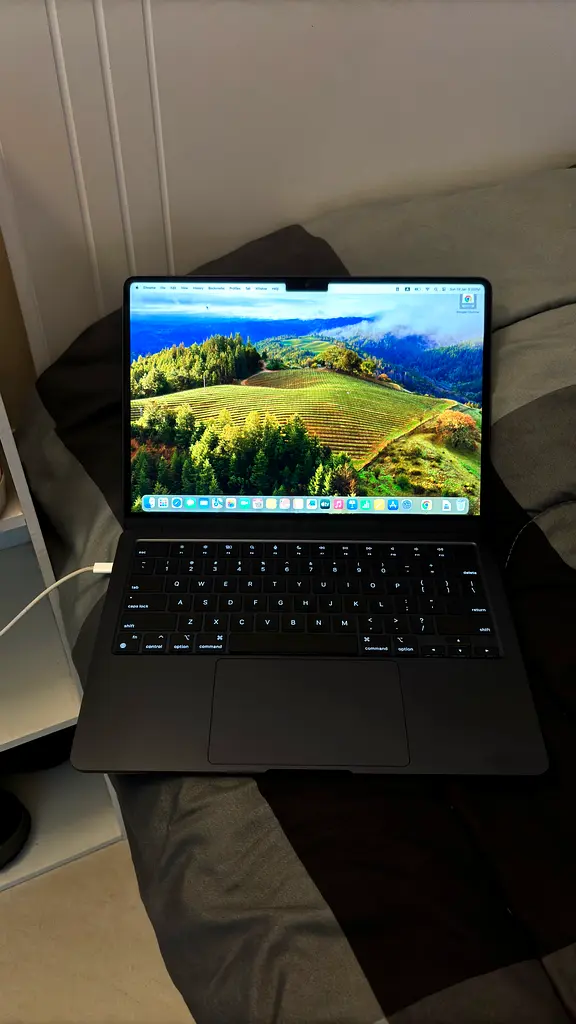 MacBook Air m3 16 gb ram63254993629441110