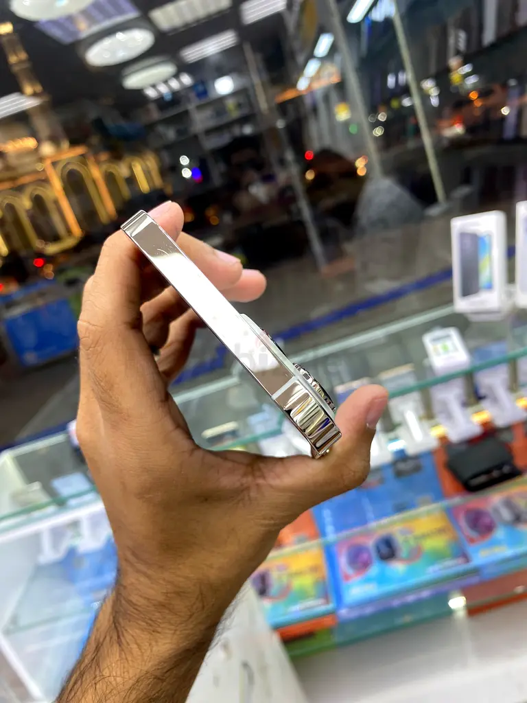 iPhone 13 Pro max63212899788035111