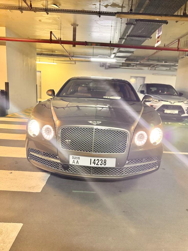 BENTLEY CONTINENTAL FLYING SPUR W12  2014 FULL OPTION NO PAINT63135492123137111