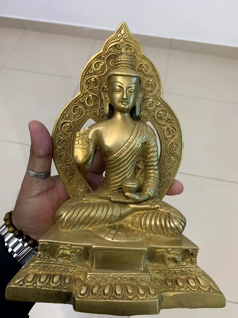 Brass Buddha idol63225745253890114