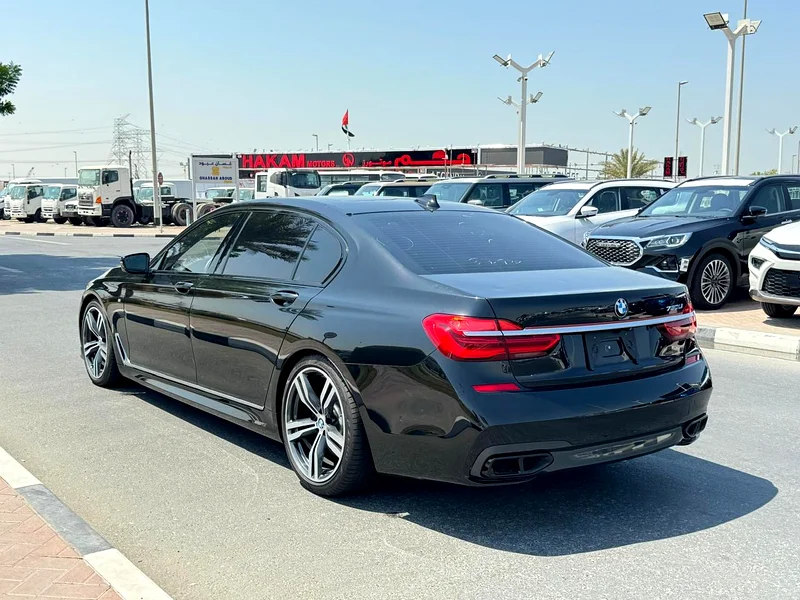 BMW 750Li - 2016 - 63000 km - Clean Title - Japan Specs63142135106562113