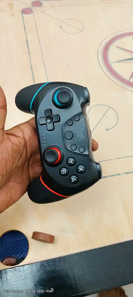 Gaming controller65561042737538110
