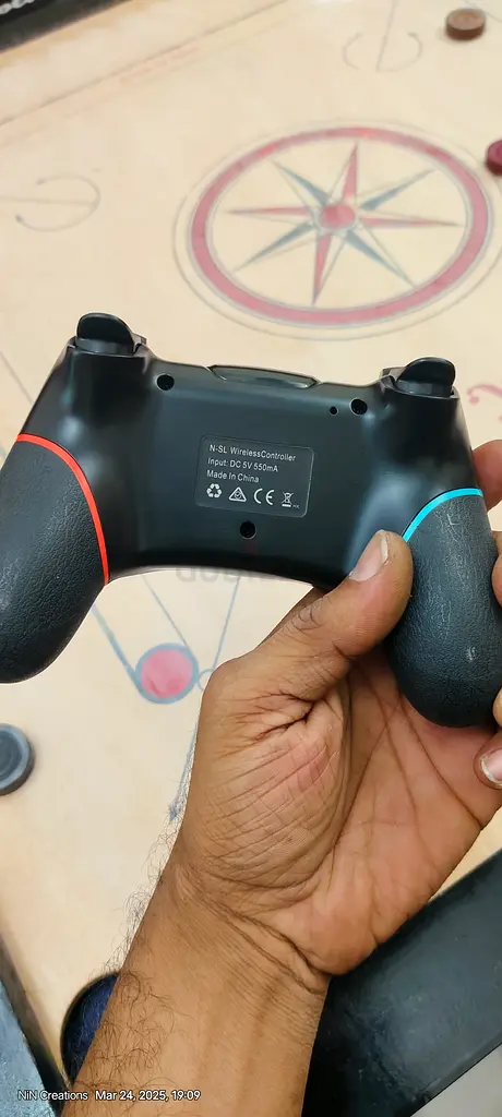 Gaming controller65561042737538114