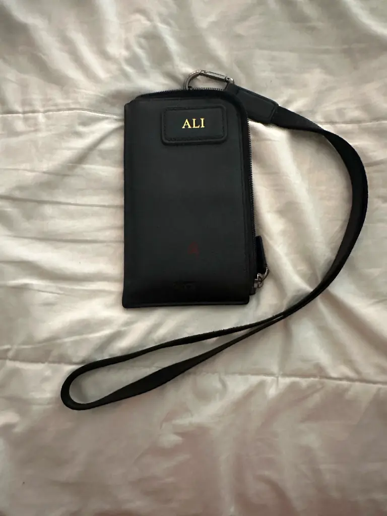 Tumi mobile pouch