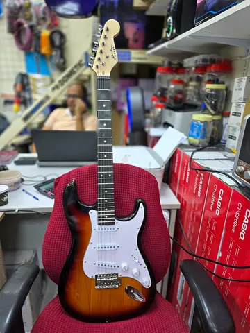 Electric Guitar with bag and cable - Perfect for All Musicians