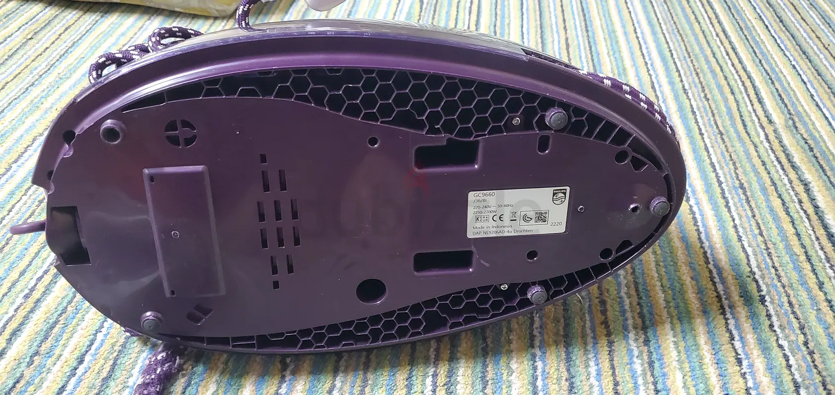Philips brand steam iron63253972749058111