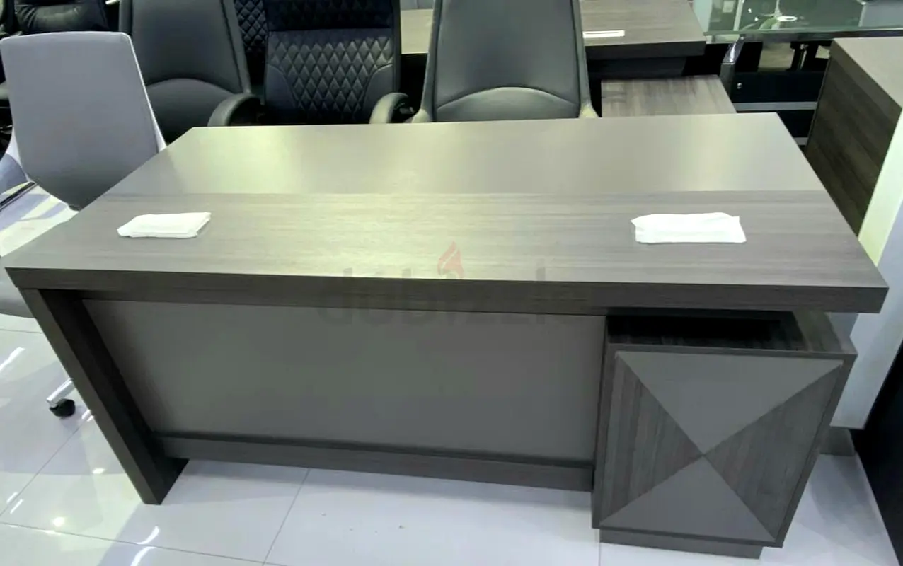 Executive L shape table for office63256592501890111