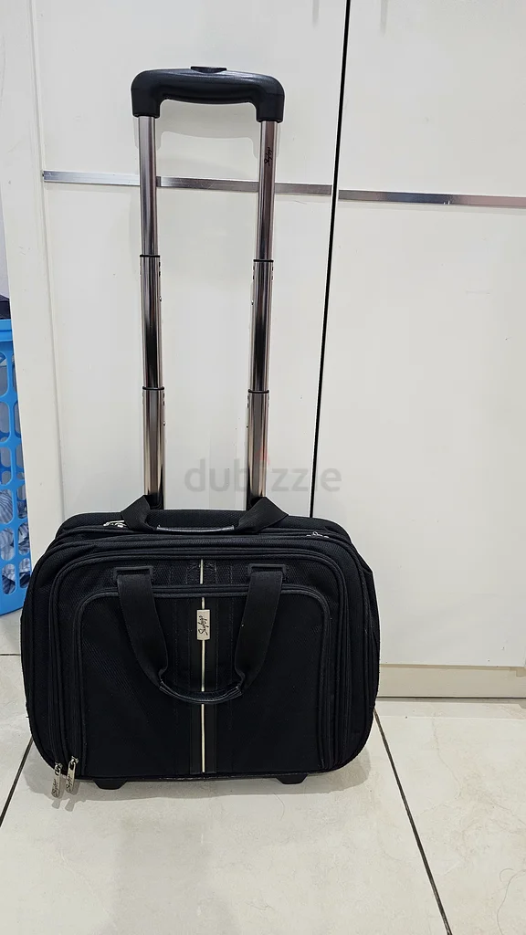 حقيبة عربية للحاسوب المحمول للبيع الفوري63232642933505112