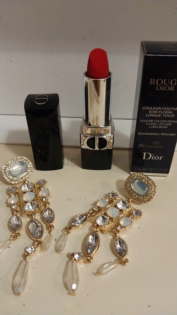 Sugar face pallette, all in one and Dior original lipstick63240129784961113