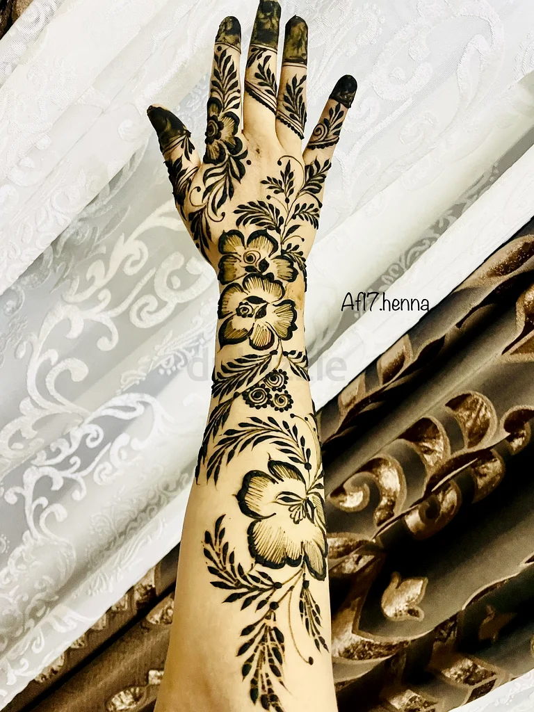 Henna artist for eid63187239698178114