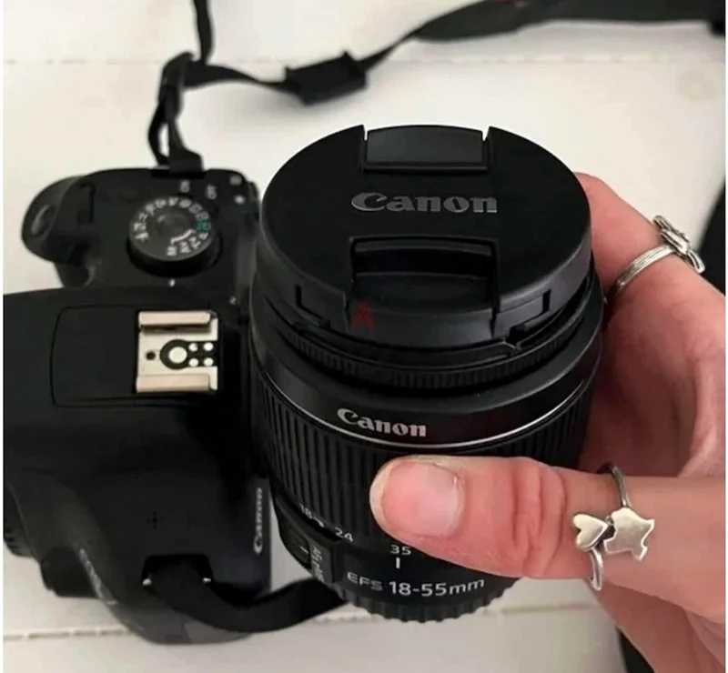 Capture Stunning Moments with Canon EOS 2000D DSLR Camera!63174322662274112