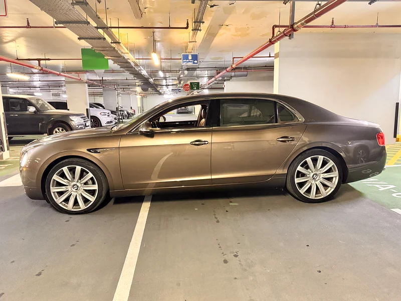 BENTLEY CONTINENTAL FLYING SPUR W12  2014 FULL OPTION NO PAINT63135492123137114