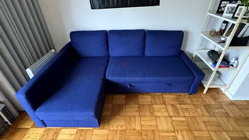 Sofa com bed storage