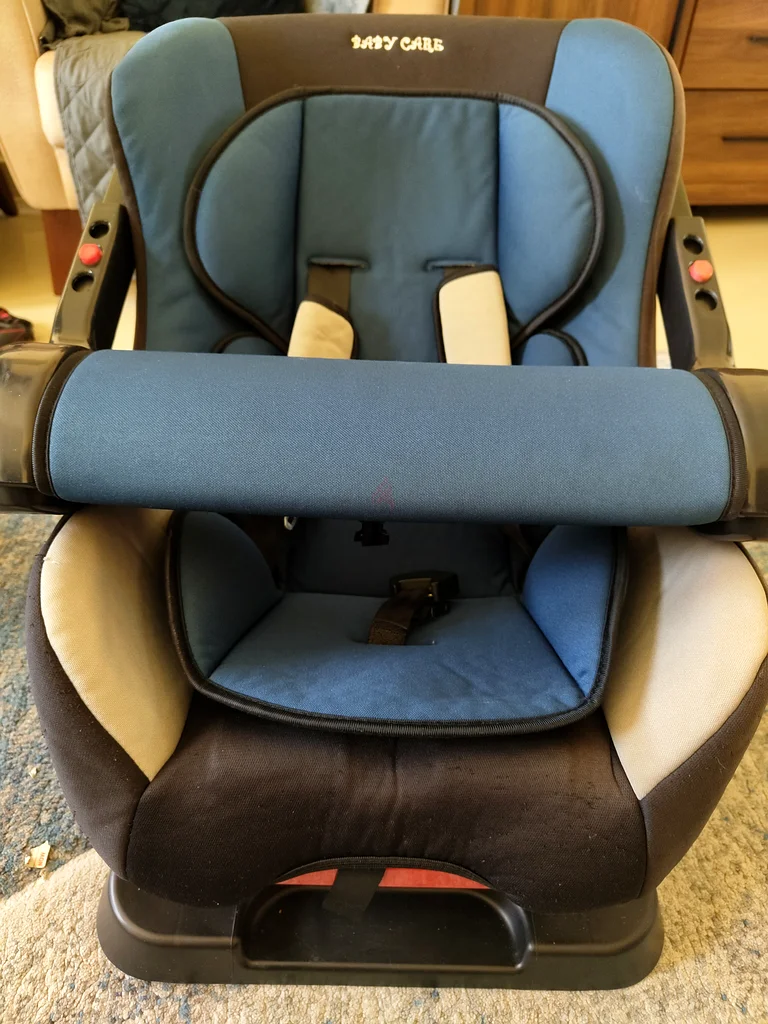 مقعد سيارة63206874676225110