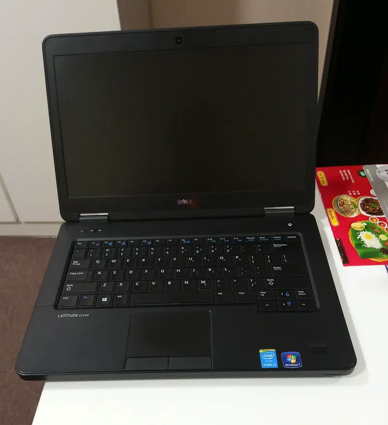 Dell Laptop (i5) Latitude E544063256074657410115