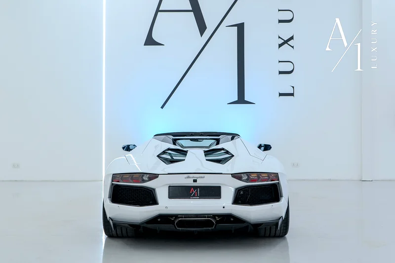 2014 LAMBORGHINI AVENTADOR LP 700-4 ROADSTER V12, VERY LOW KMS, FULL SERVICE HISTORY63154620953091114