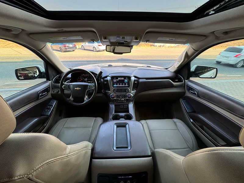 5.3L V8 / 4x4 / FULL OPTION / RADAR / ROAD ASSIST / IN PERFECT CONDITION63173120765953114