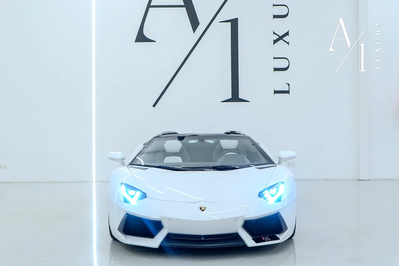 2014 LAMBORGHINI AVENTADOR LP 700-4 ROADSTER V12, VERY LOW KMS, FULL SERVICE HISTORY63154620953091113