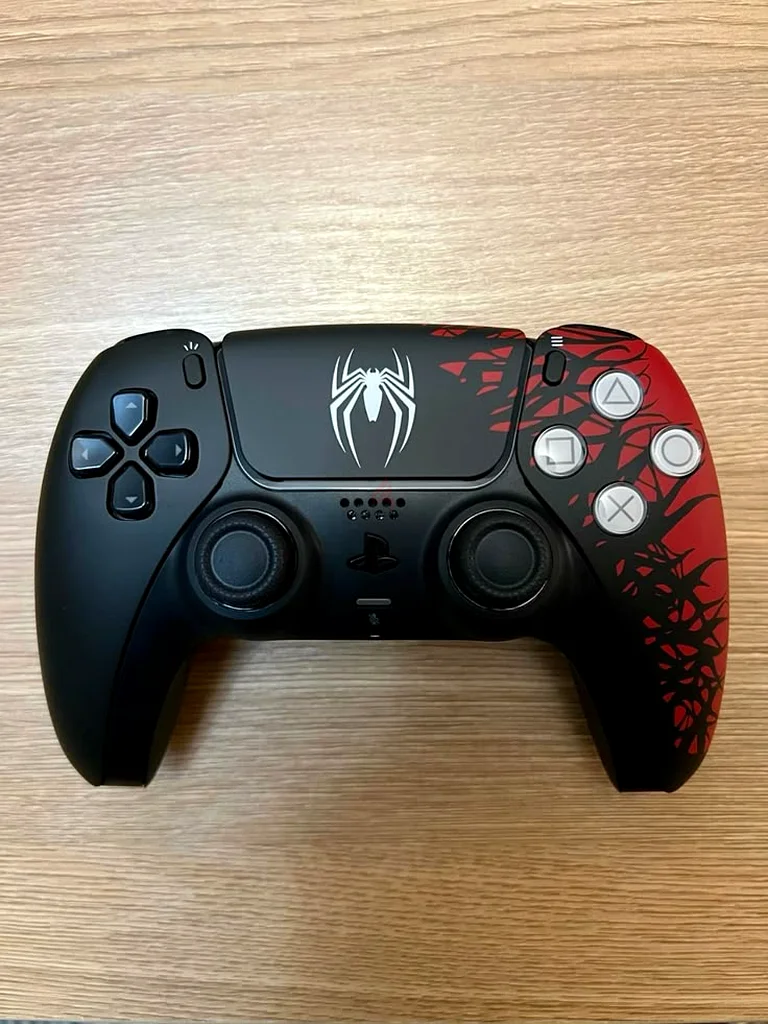 Playstation 5 Spiderman disc edition in perfect condition63229686494467111