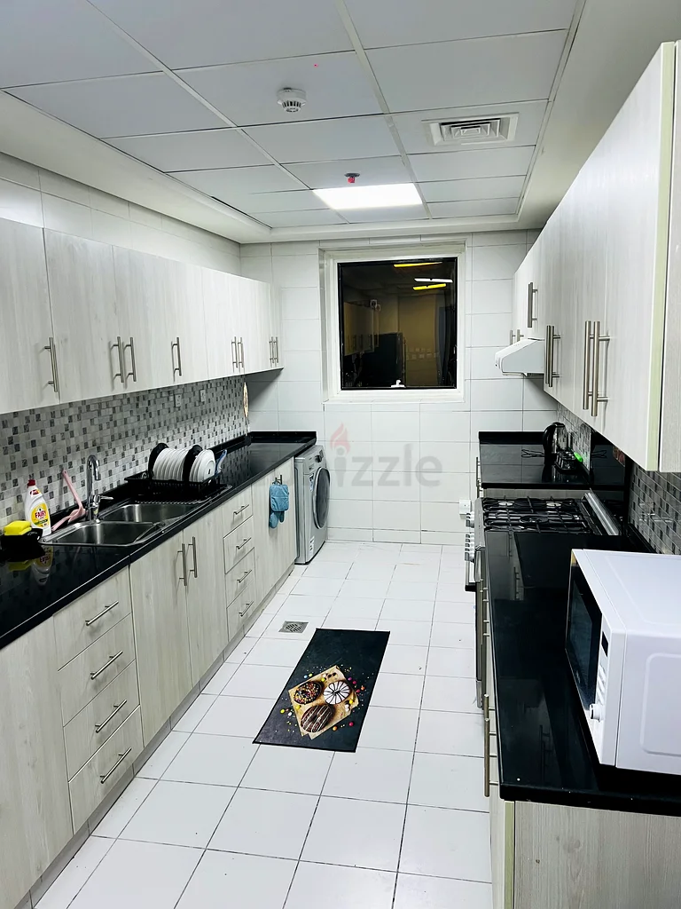 Brand new, clean bed space for the first tenant63314576888707111