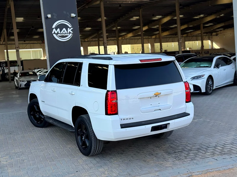 5.3L V8 / 4x4 / FULL OPTION / RADAR / ROAD ASSIST / IN PERFECT CONDITION63173120765953112