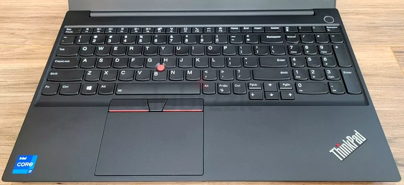 لاب توب لينوفو ثينك باد E15 جيل 2 مقاس 15.6 بوصة بدقة FHD - معالج i7-1165G7 - لاب توب قوي وأنيق للبيع!63256076499715111