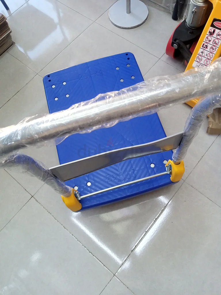 Plastic trolly 200kg63219338333442111
