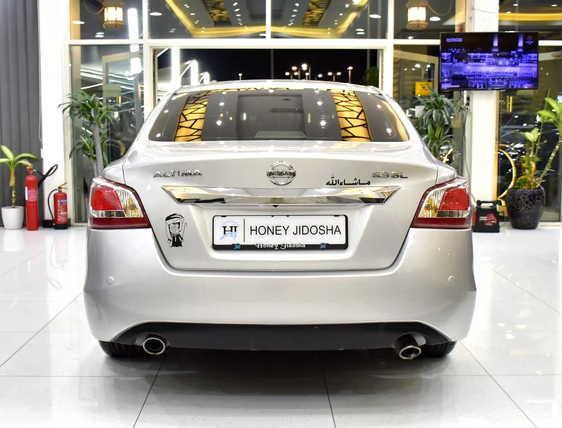 ORIGINAL PAINT ( صبغ وكاله ) Nissan Altima 3.5 SL ( 2013 Model ) in Silver Color GCC Specs63147685550977114