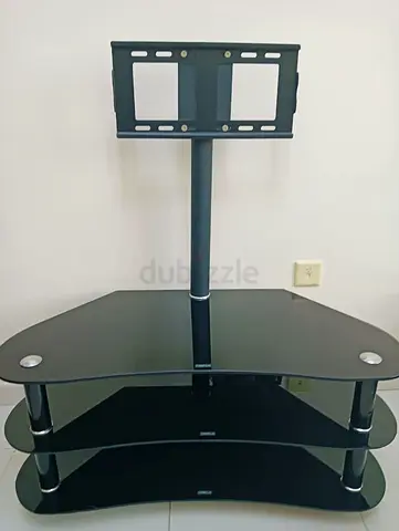Tv corner table
