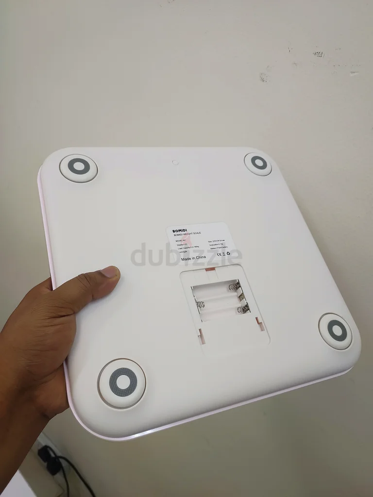 Bomidi W1 Smart Body Weight Scaling LED Digital Scale63242162818306112