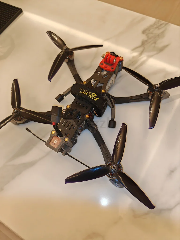 طائرة مسيرة FPV63234611829505113