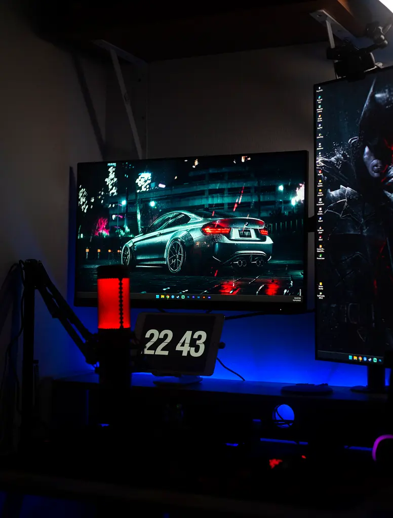Mid-Range Gaming PC/Desktop63255537494531115
