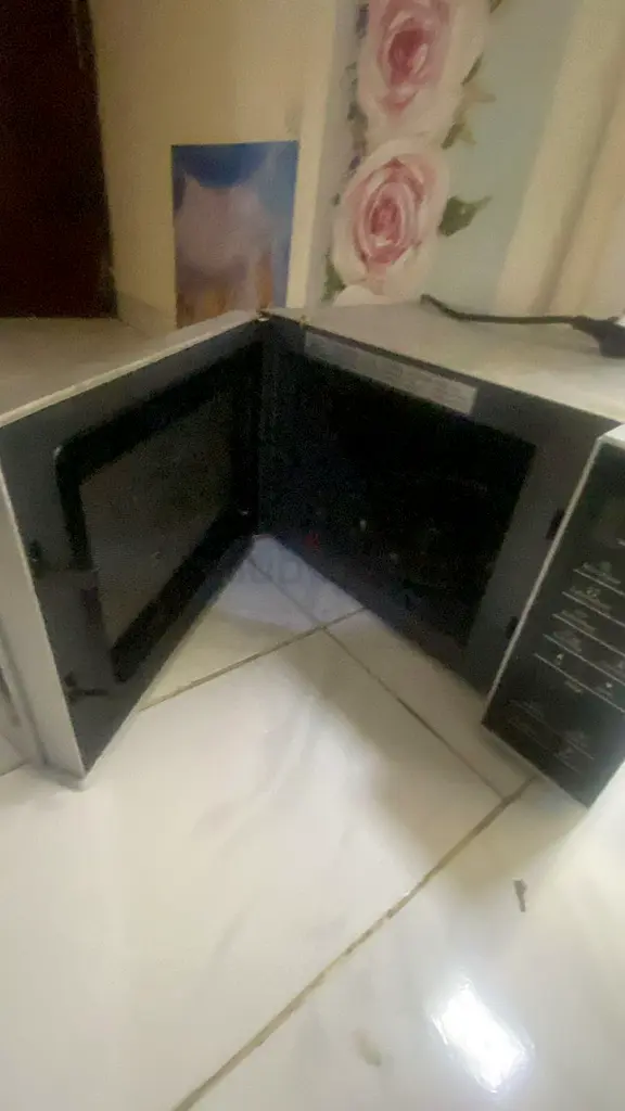 Efficient Microwave Oven for Quick Meals!63248248252291111