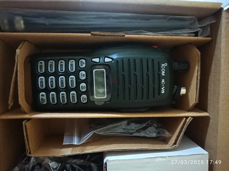 Walkie talkie632629399024651123